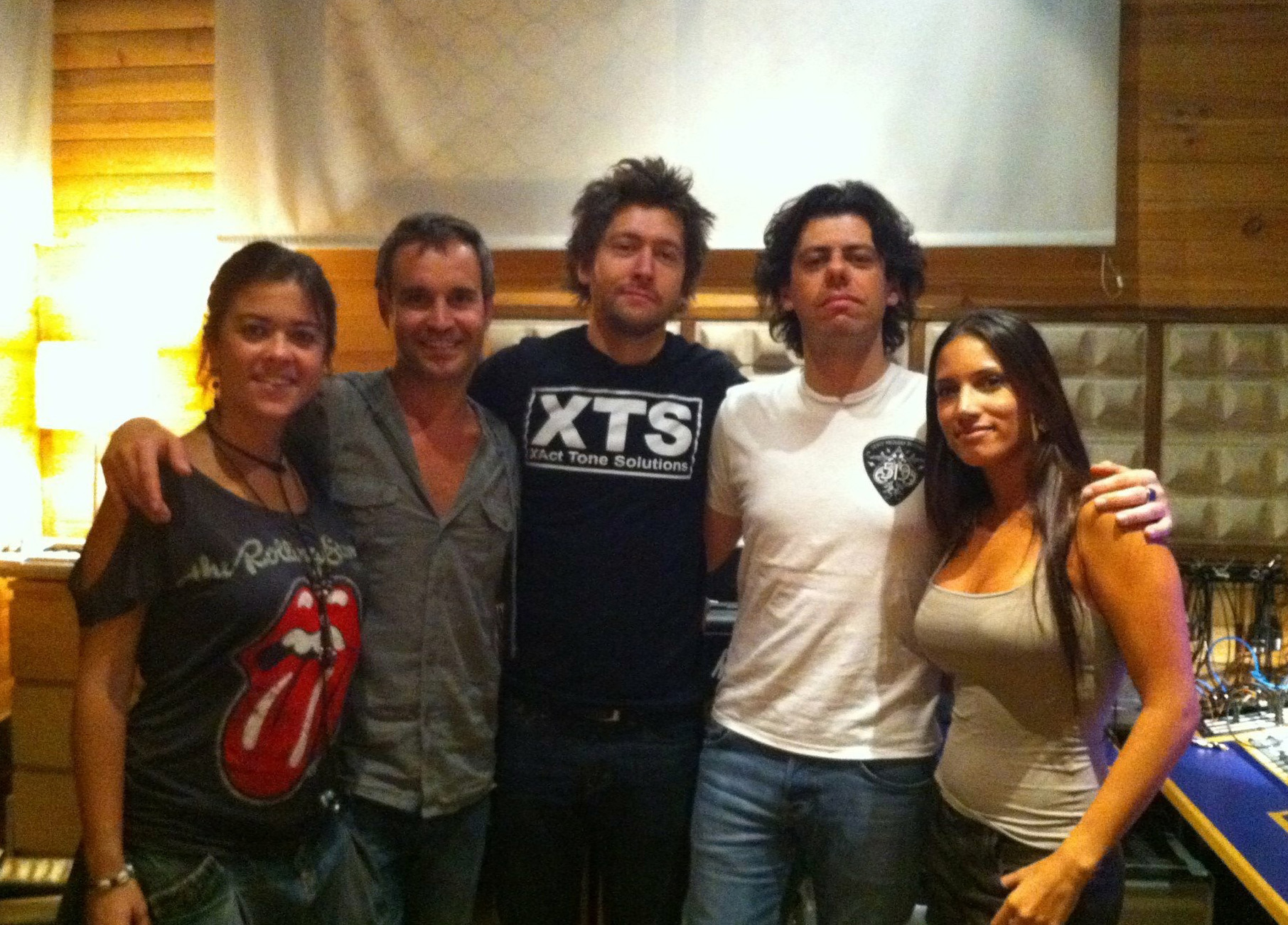 Vanesa Martín, David Saeisteban, Jan Ozveren e India Martiínez en Orixe Studios, España, 2010