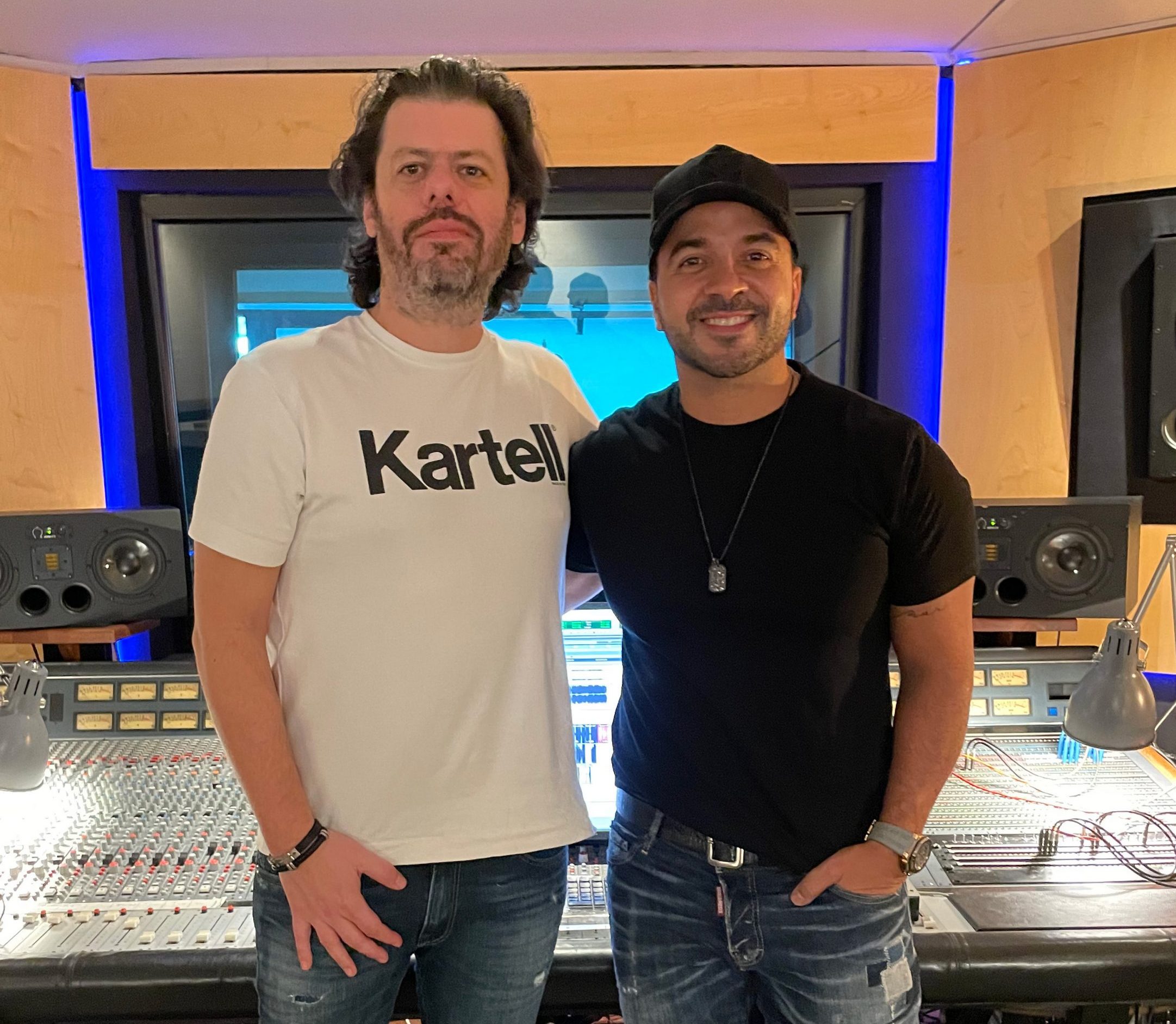 Luis Fonsi en MG Studios, España, 2022