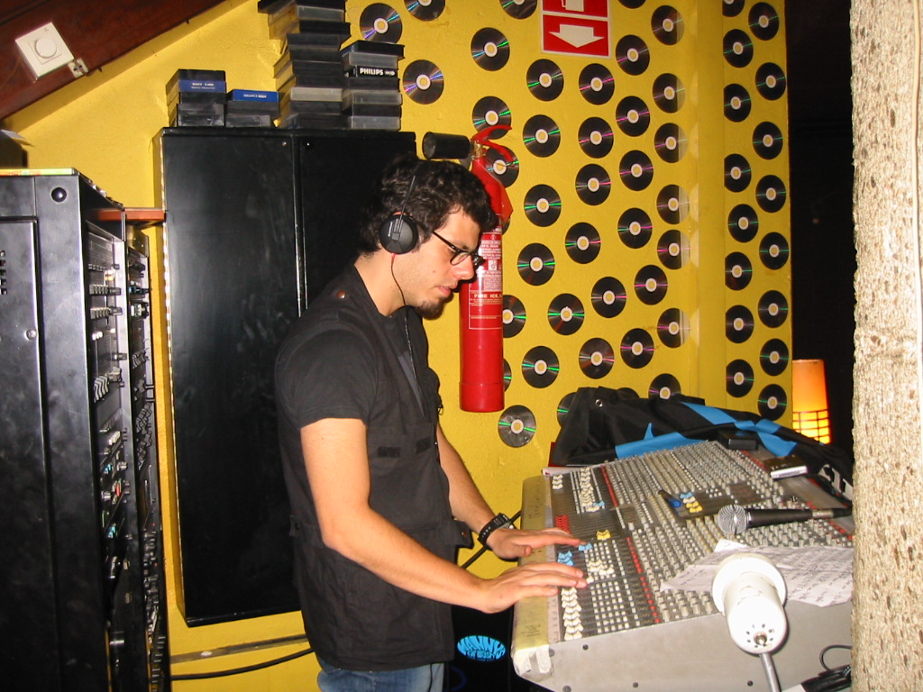 Tour Coti, Sala Orange Madrid, 2003